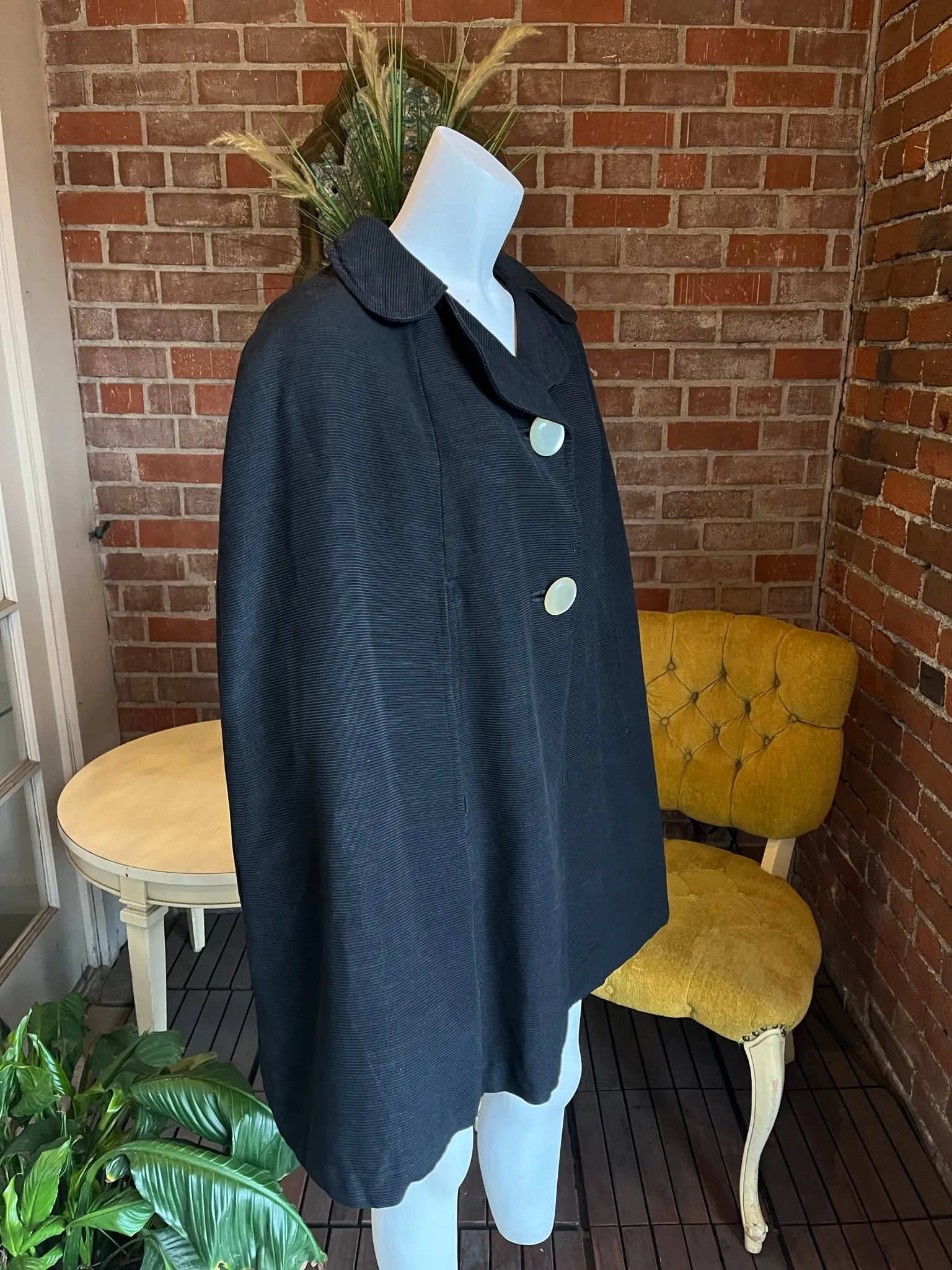 1960s Mod Grosgrain Cape