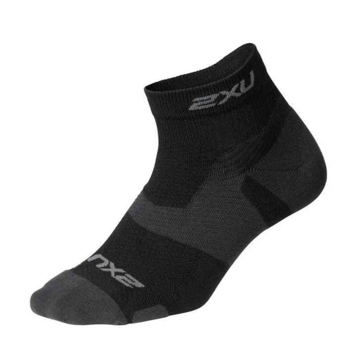 2XU UA5047E Vectr Light Cush 1/4 Crew Socks
