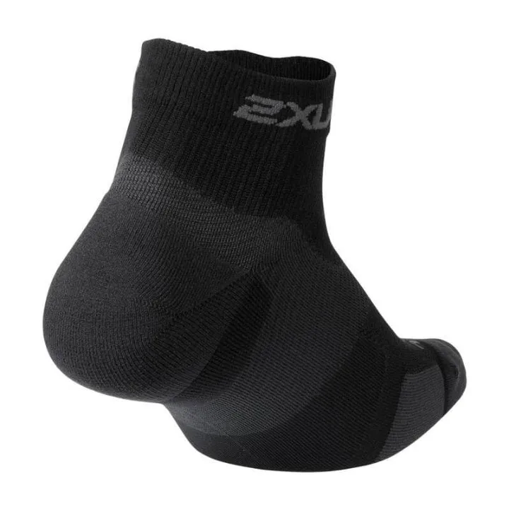 2XU UA5047E Vectr Light Cush 1/4 Crew Socks