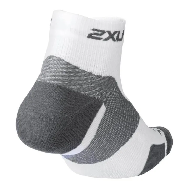 2XU UA5047E Vectr Light Cush 1/4 Crew Socks