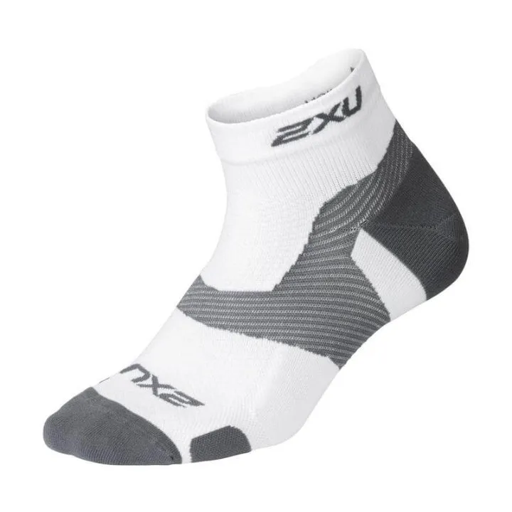 2XU UA5047E Vectr Light Cush 1/4 Crew Socks