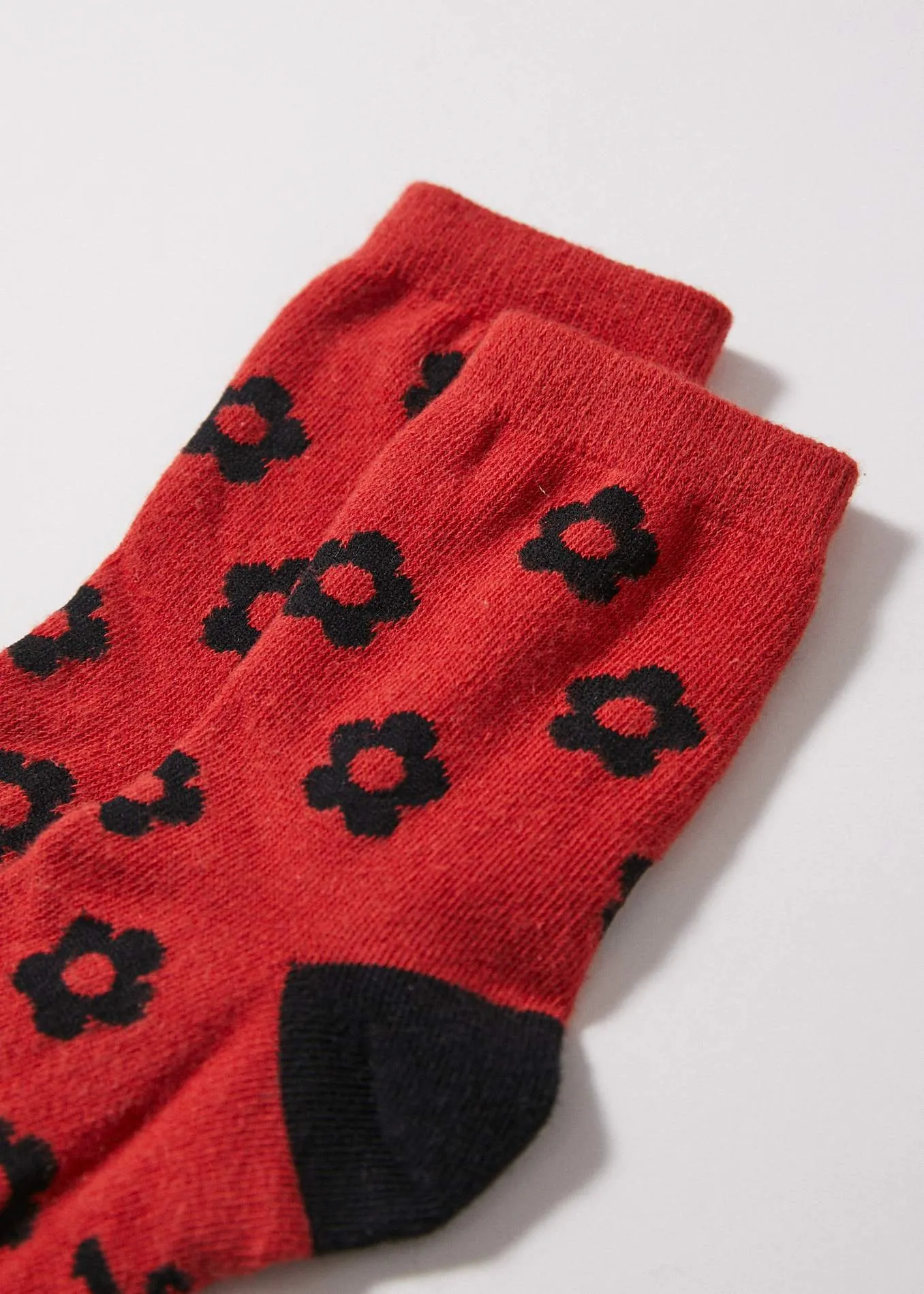 Afends Womens Mod Flower - Hemp Socks One Pack - Flame Red