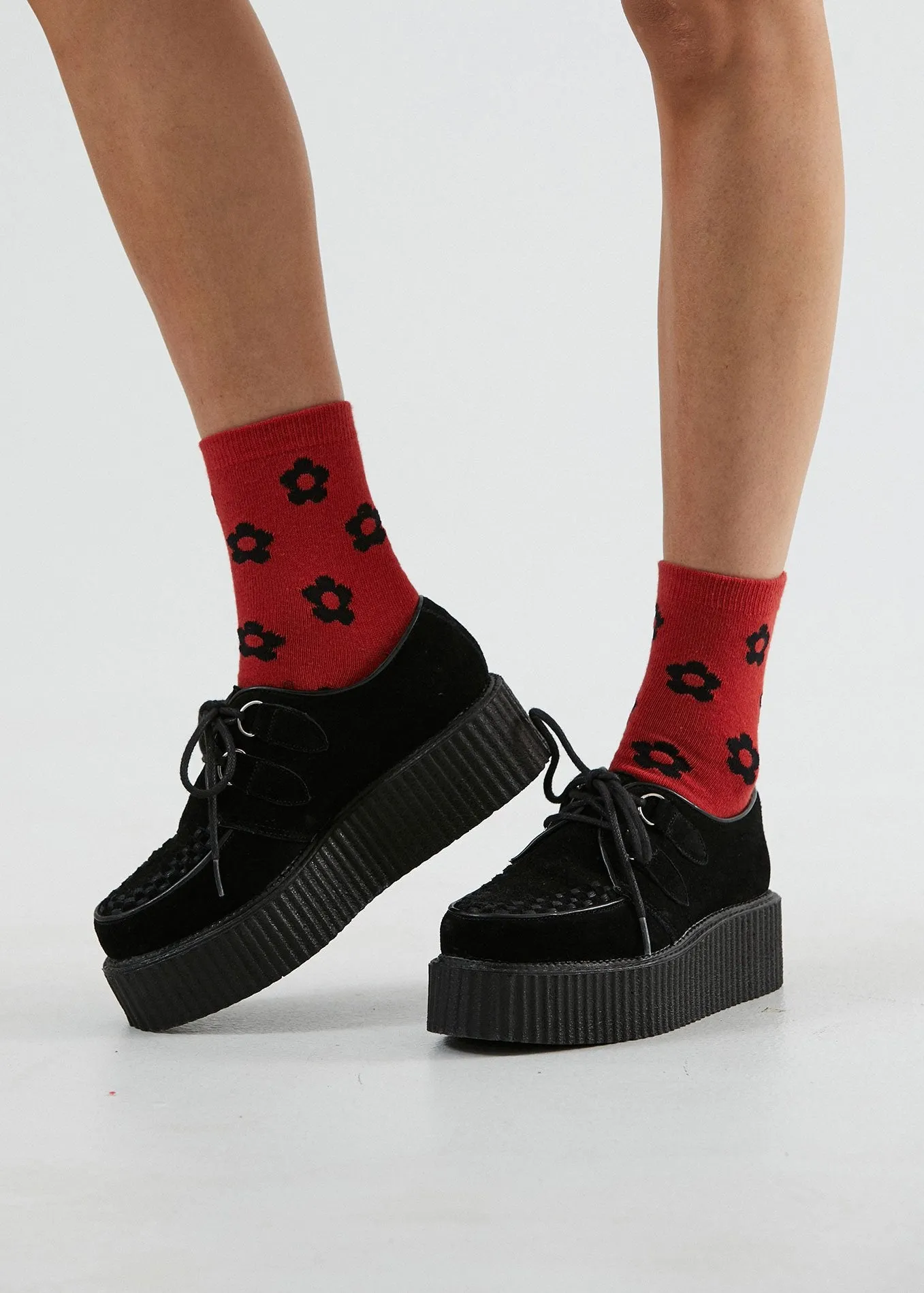 Afends Womens Mod Flower - Hemp Socks One Pack - Flame Red