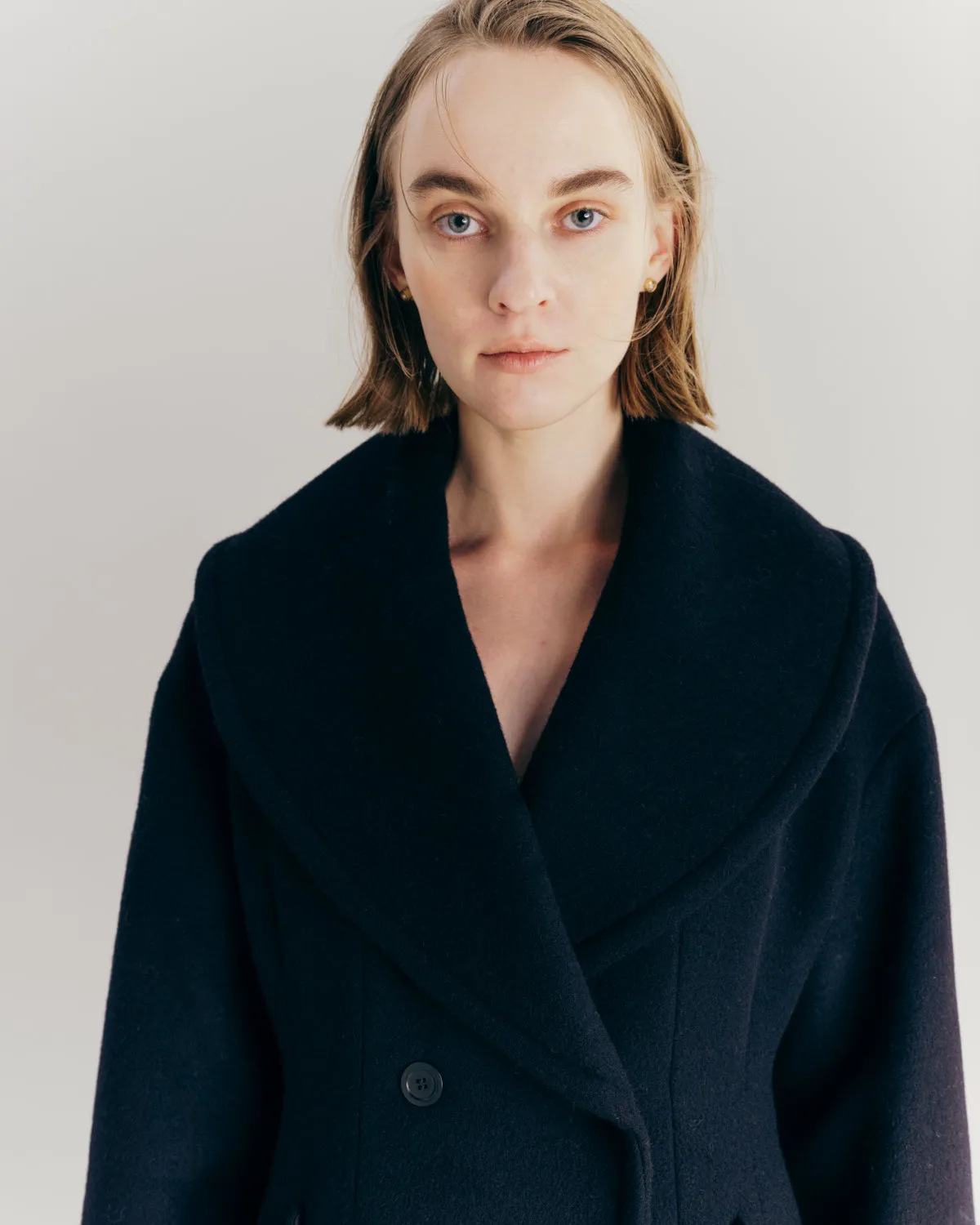 Cape collar Narrow line coat