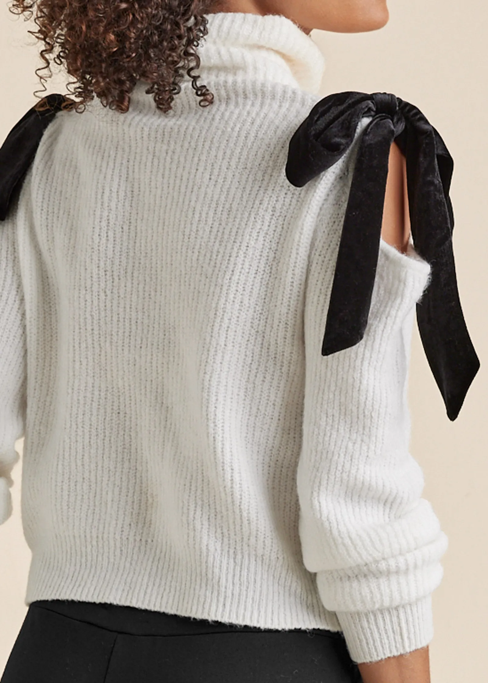 Cold Shoulder Bow Sweater - Off White