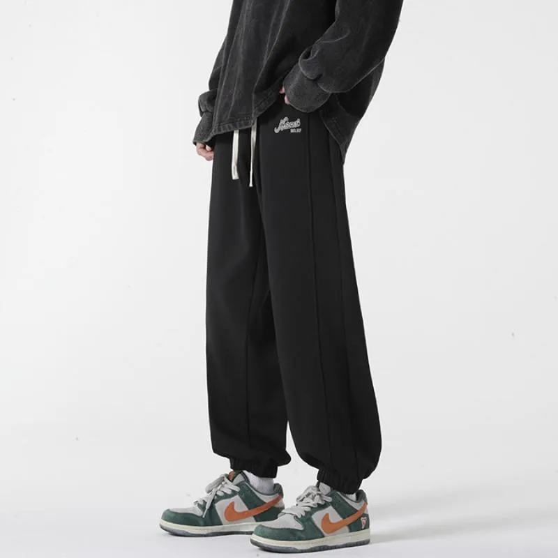 Elastic Waist Knitted Sports Tapered Sweatpant