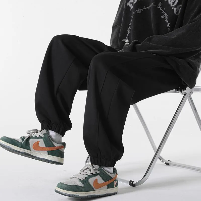 Elastic Waist Knitted Sports Tapered Sweatpant