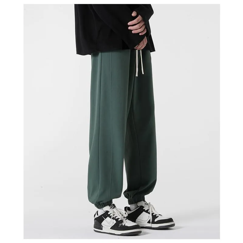 Elastic Waist Knitted Sports Tapered Sweatpant