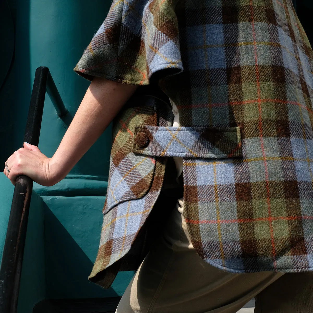 Harris Tweed Zip Cape in Macleod Tartan