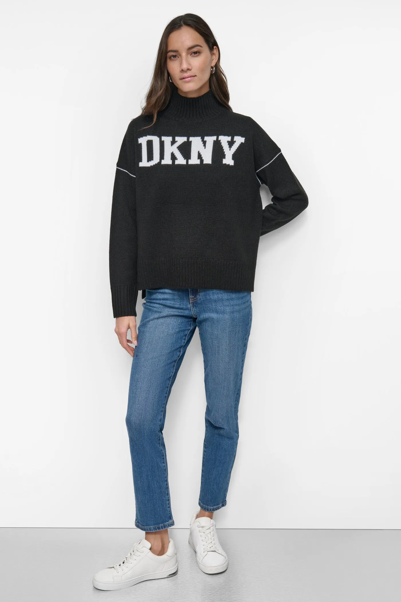 LOGO TURTLENECK SWEATER