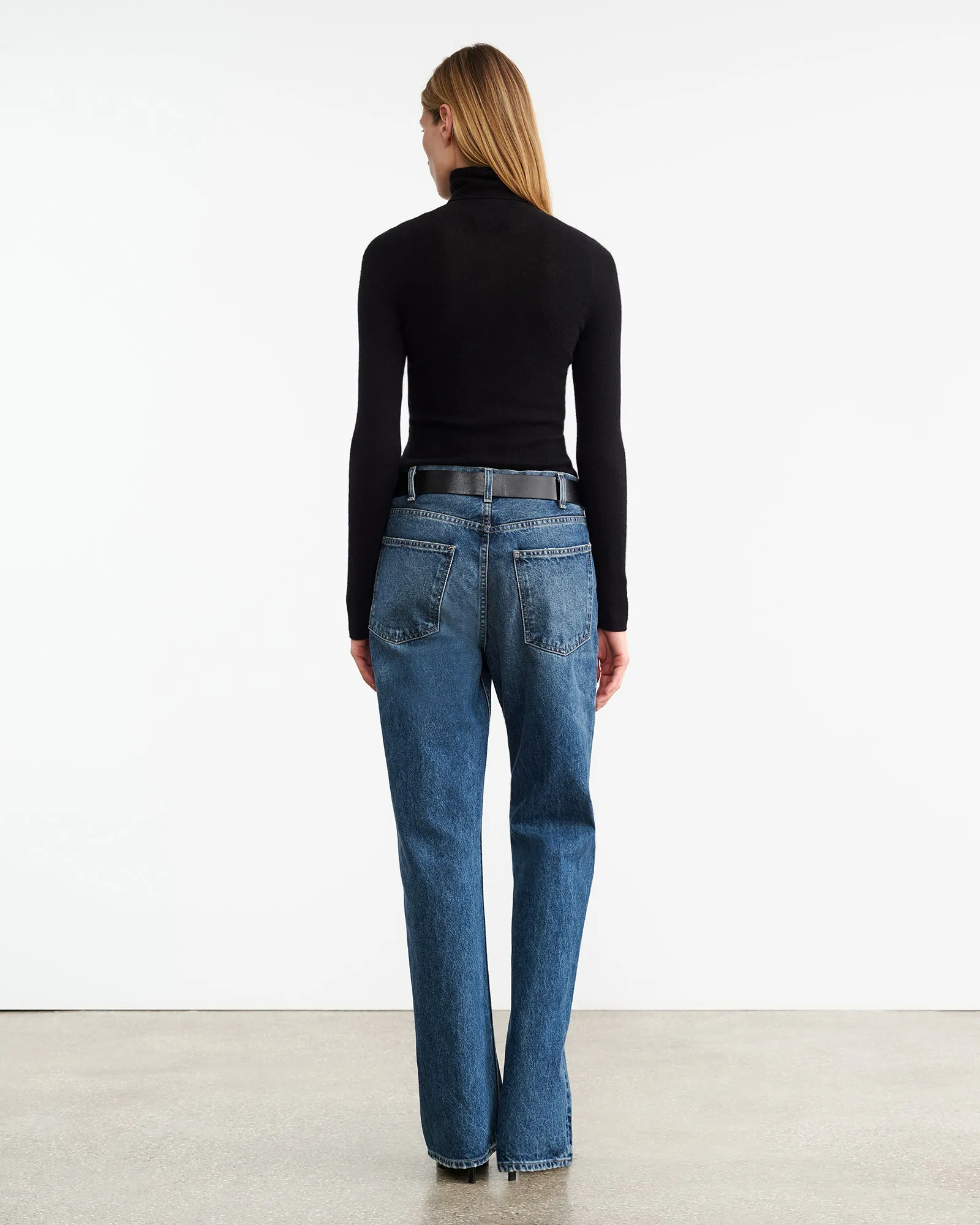 LYNETTE CASHMERE TURTLENECK