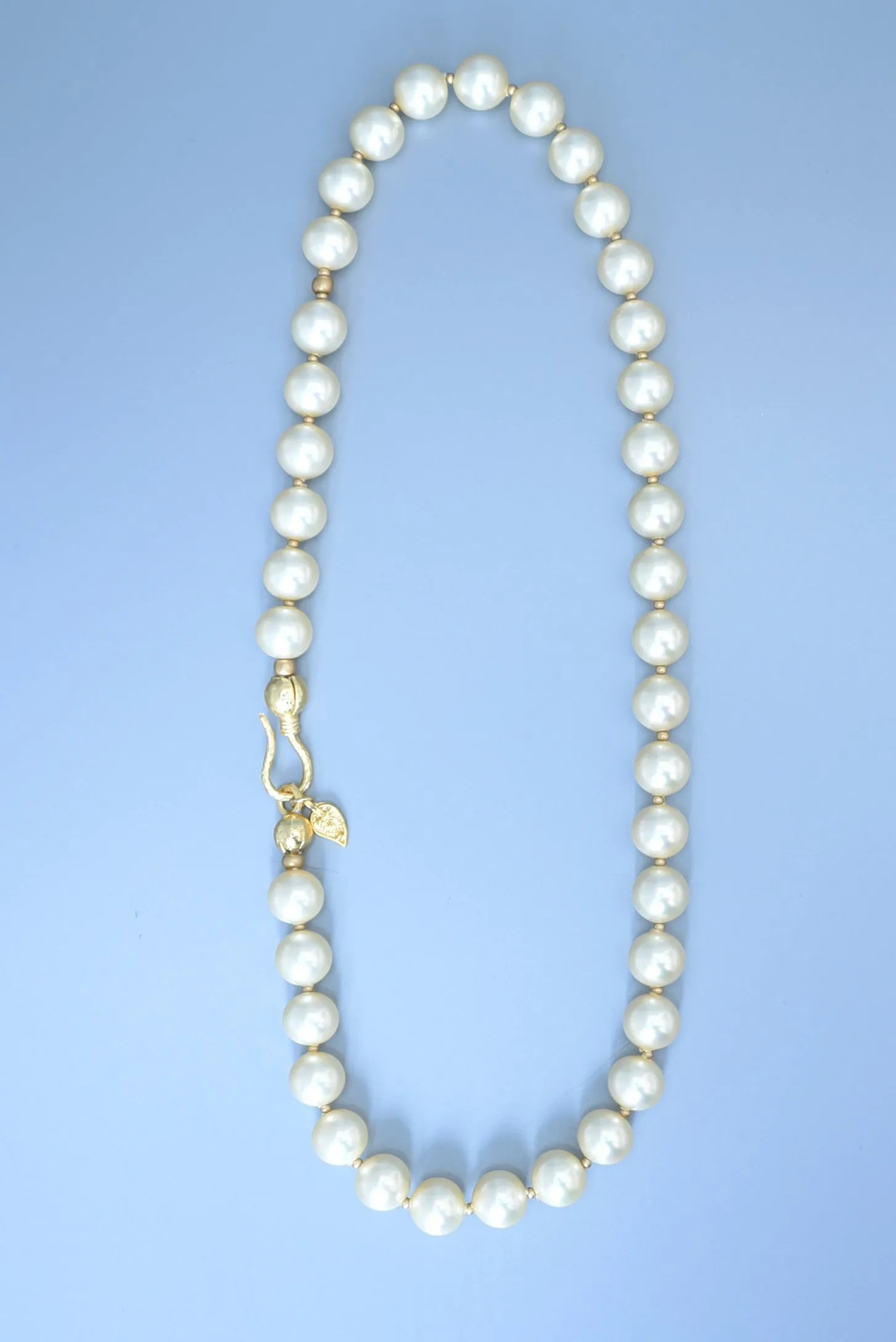 round glass pearl necklace