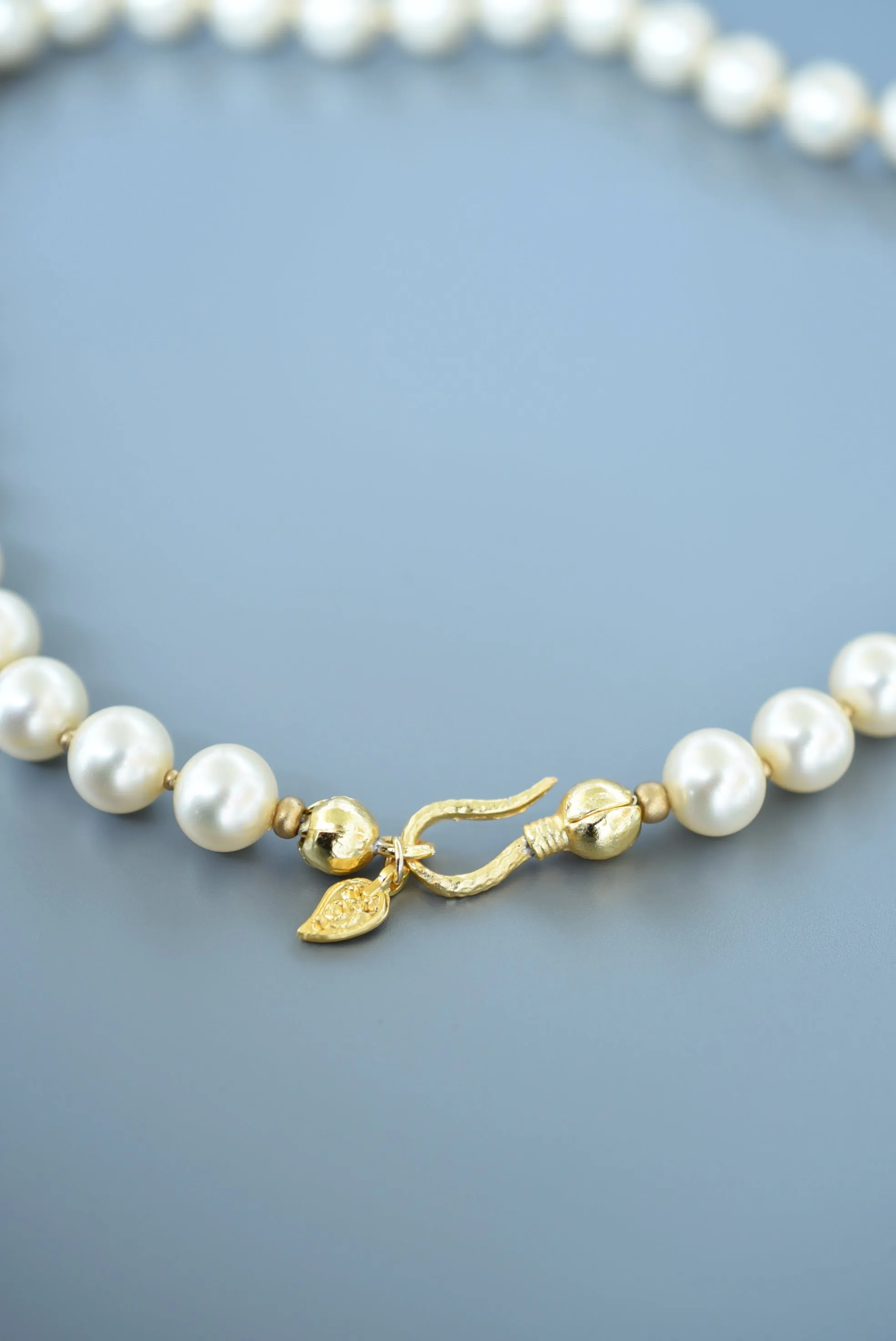 round glass pearl necklace