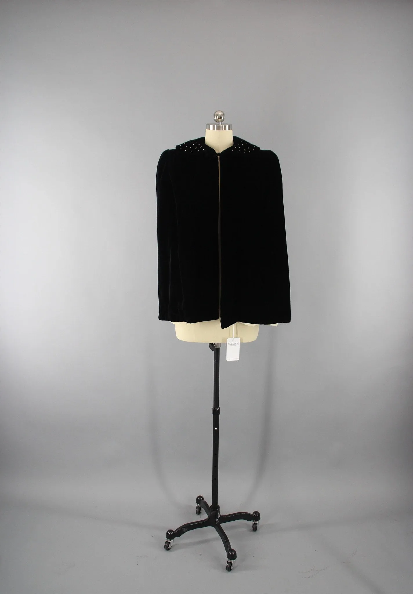 Vintage 1950s Velvet Cape / Opera Evening Coat with Rhinestones